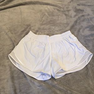 Lululemon hotty hot lined shorts size 6